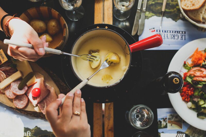 jak zrobić fondue serowe?